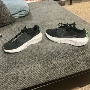 Nike Size 7.5 Sneakers